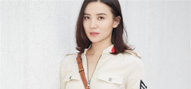 宋佳▲40岁的宋佳为何嫁不出去？看完这些旧照，一般人确实不敢娶啊