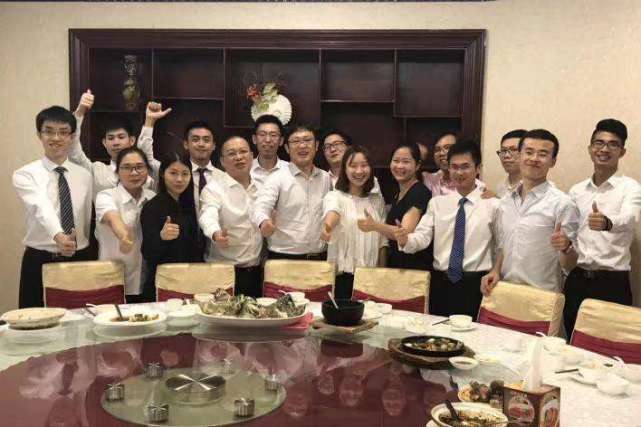 []为什么小人混得很好，而老实人却只能打下手，三条职场真相很现实