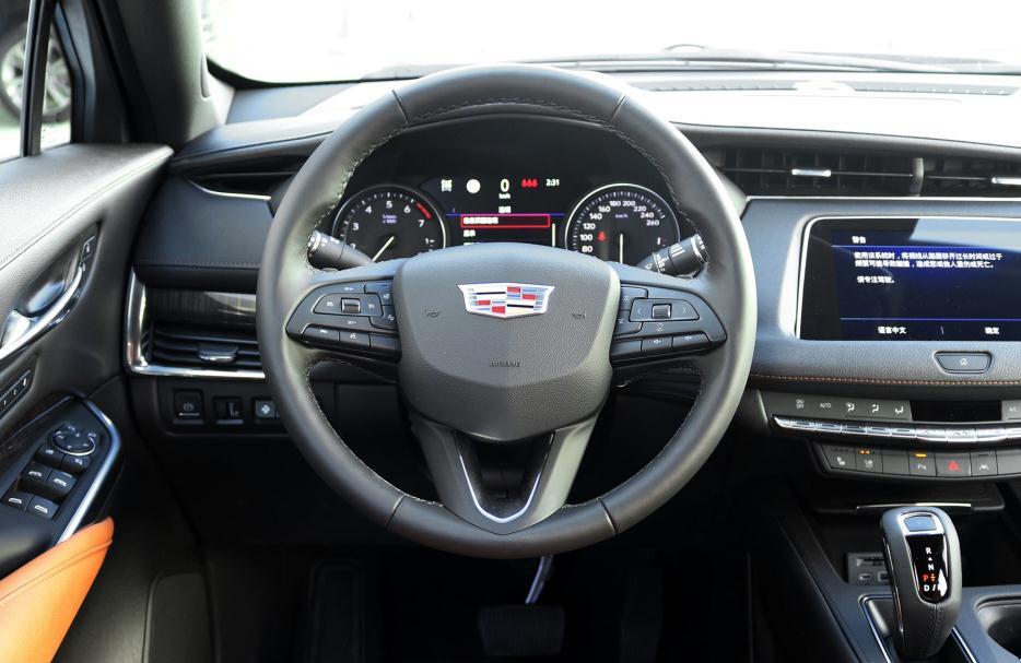 『凯迪拉克』全款28万买了凯迪拉克XT4，驾驶120天后，车主说了真心话