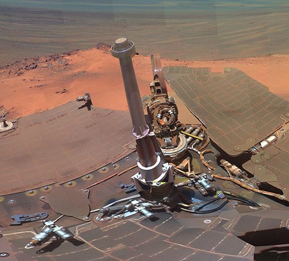 火星|外星人也喝啤酒？NASA漫游者火星上拍摄到神似“大乌苏”的啤酒瓶