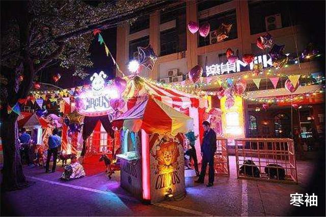 寒袖|揭秘！身子在花瓶里的“可怜人”是如何做到？江湖骗术原理很简单