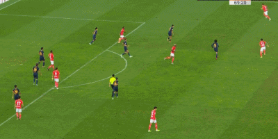 广州恒大|赛后痛哭！21岁门将屡献神扑后，2次失误送恒大2球！仍获6.6分完爆国门