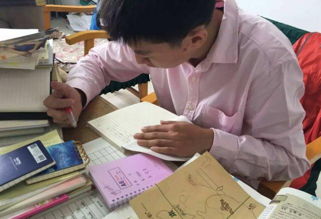 高考|考生怒吼父亲：“我已经替你考了607分，剩下就是你的事情了”