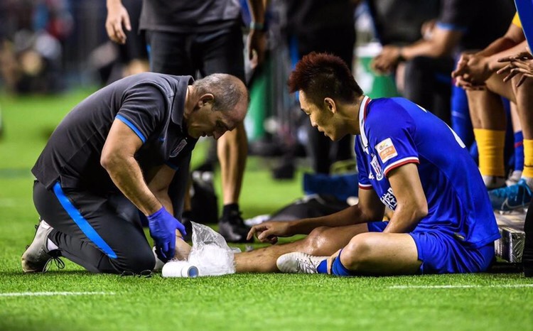 欧联杯|金信煜重伤！崔康熙一招鲜埋隐患，申花王牌机会来了马丁斯难留队