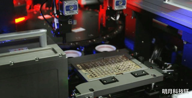 |苹果/华为供应商“三连跌”也要筹钱？蓝特光学上市大涨的秘密