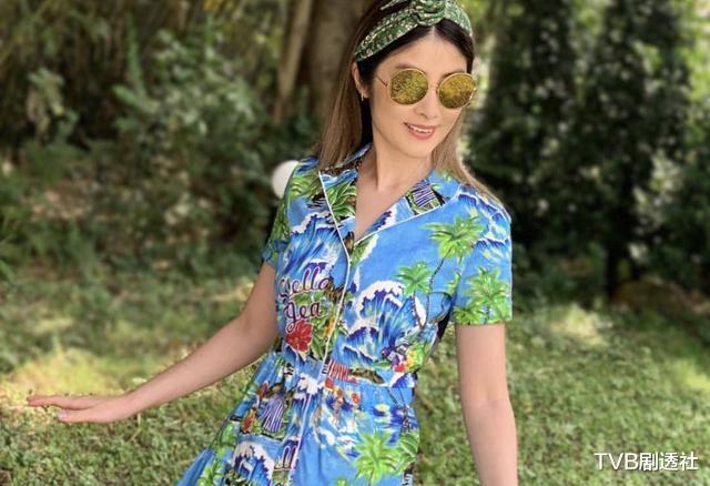 陈慧琳|00后不识乐坛天后?陈慧琳现身商场无人认出,与学生擦身而过