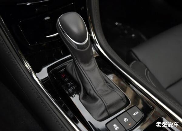 大众迈腾|从27万跌到19.38万，一年没白等，后驱起步279马力，买啥迈腾