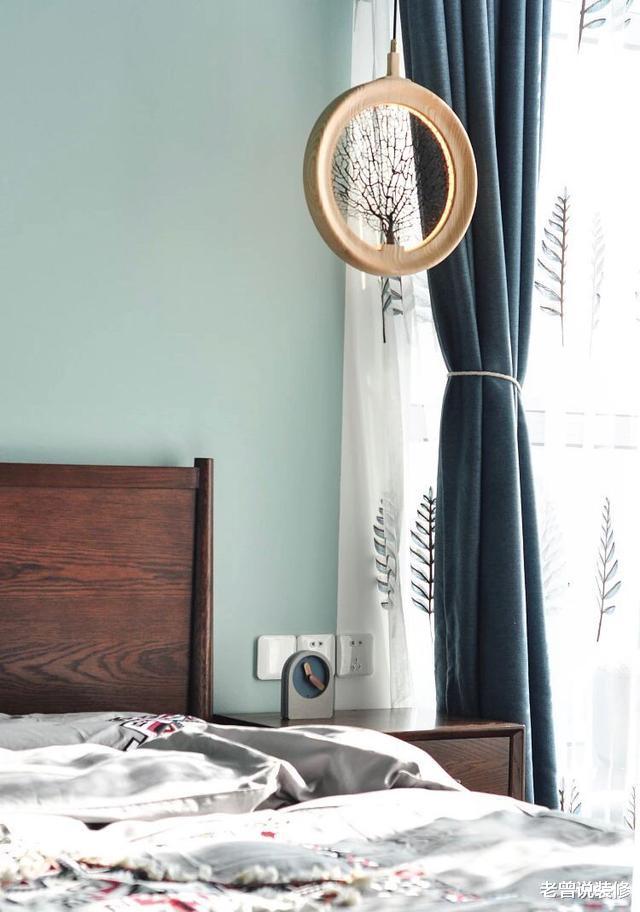 设计师|房子太小无餐厅，她在玄关打个隔断柜，客厅这样装，完美