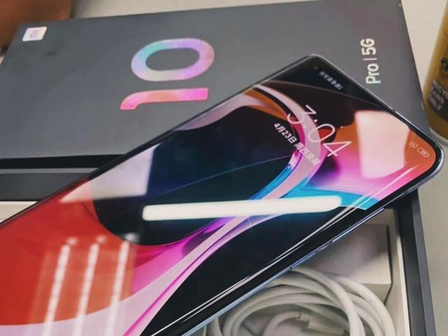 小米科技|被严重低估的旗舰，骁龙865+90Hz+512G，仅半年遗憾沦为退场价