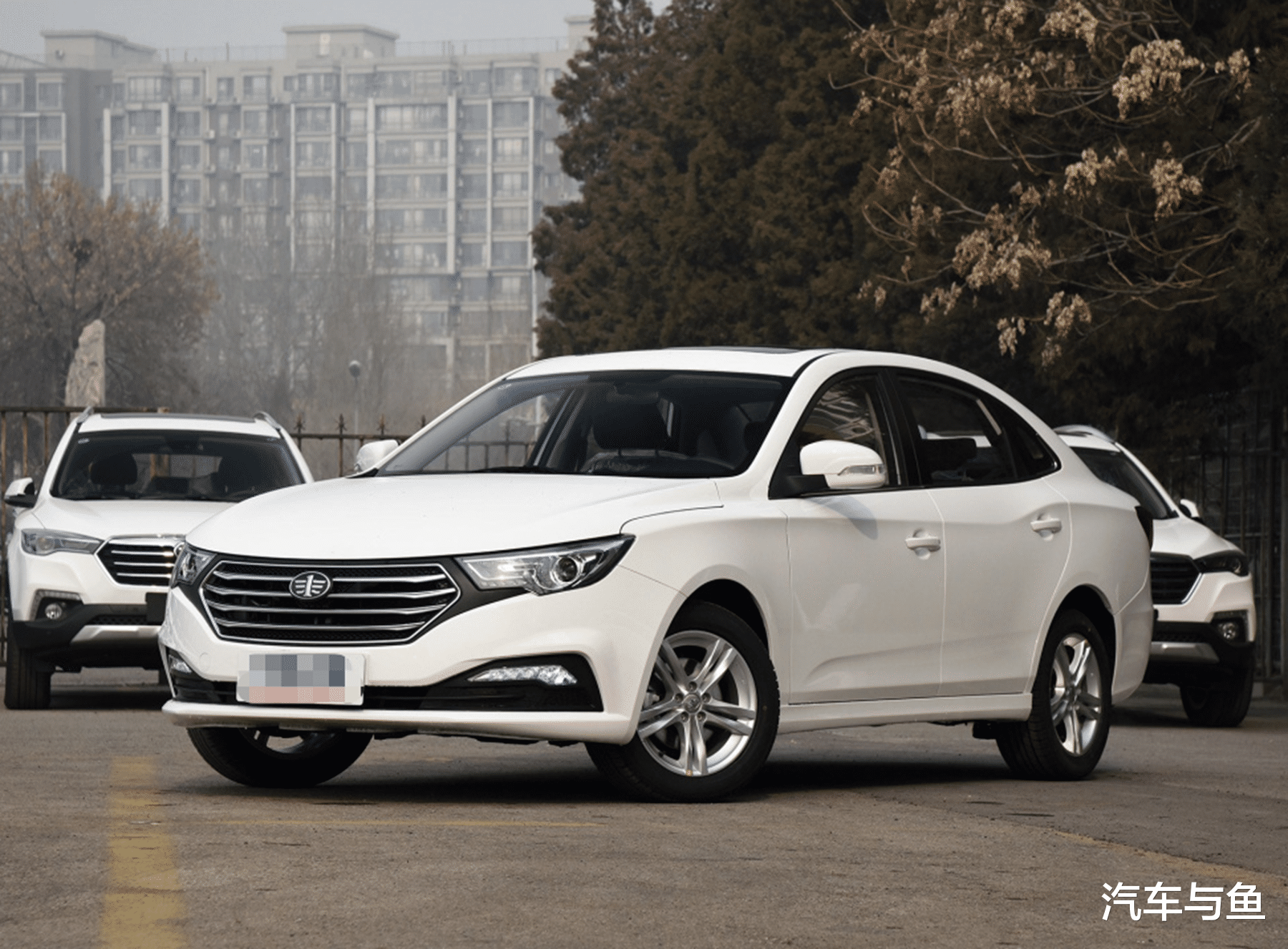 轿车|被称为“油老虎”的紧凑型轿车，凯越上榜，前十国产车占了7个