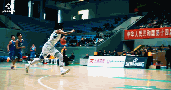 「扣篮」隔扣CBA球员，他是CUBA字母哥！曾在阿隆戈登面前秀扣篮