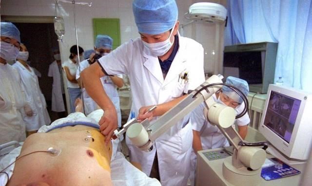 肝脏|肝硬化不是突然到来,患上肝硬化的人,睡觉前常常有4个共同点