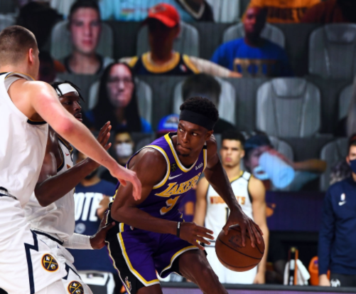 德怀特·霍华德|9+9！霍华德成约基奇终结者，麦基被打爆仅登场2分钟，魔兽冲生涯首冠