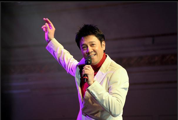 蔡国庆@催人泪下蔡国庆:愿用10年生命,换痴呆母亲一年清醒