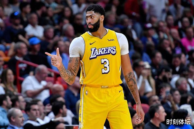 「湖人队」别抛弃我！湖人主力向巴斯要续约合同，球迷：可惜你不是戴维斯