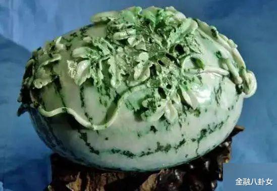 缅甸翡翠|滴血的缅甸翡翠:“拿命去赌,一块玉能改变一生” | 教育能改命吗?