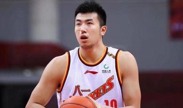 八一男篮|赛季中途选秀或成亮点，八一队球员临时合同征战CBA