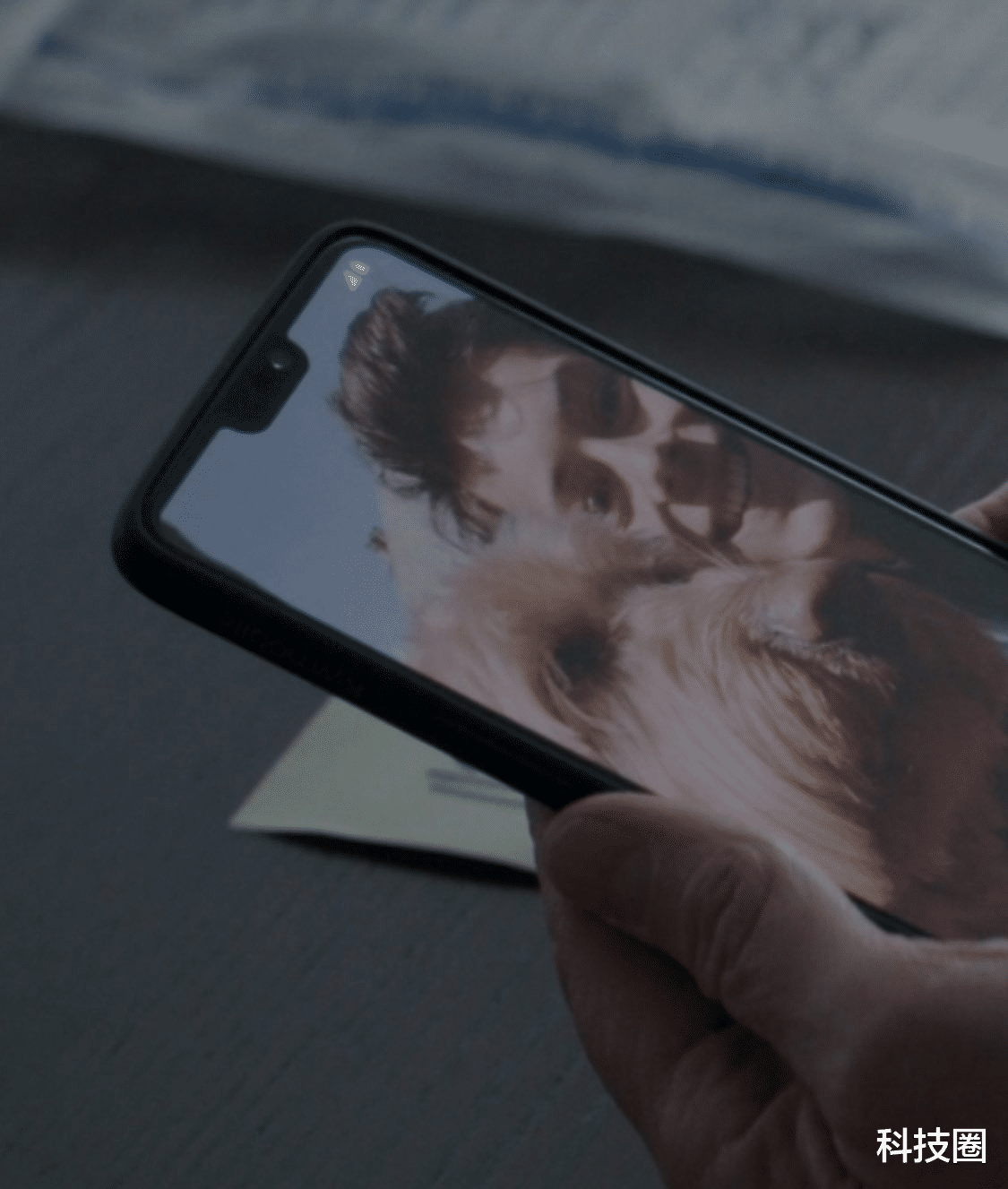 壁纸■外媒曝光全新实证，iPhone 12疑似泄漏小刘海设计实锤？