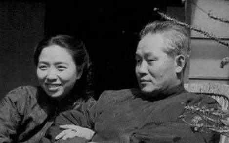 |抗战名将杀敌3万多，老婆不孕求他纳妾，结果却生下4位科学家