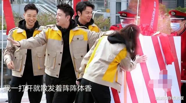 #迪丽热巴#男人帮以为来了女嘉宾，表现的都很激动，可有谁注意热巴的反应？