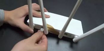 lifi|路由器上贴一个创口贴，网速提升好几倍！