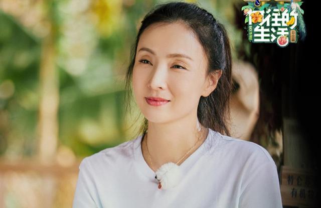 美容师▲精华液不是直接涂的？难怪涂了没效果，美容师教你正确涂精华