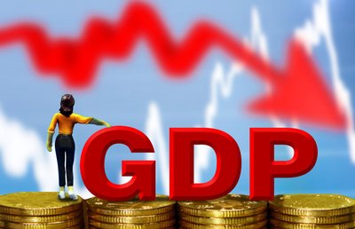 「」经历了新冠病毒的冲击，武汉今年GDP还能保住1.7万亿吗？