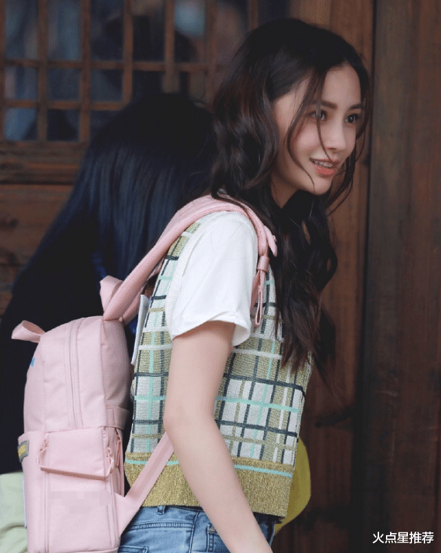 『Angelababy』baby跑男路透生图被疯传，谁注意她脚上穿的啥，黄晓明给你选的？