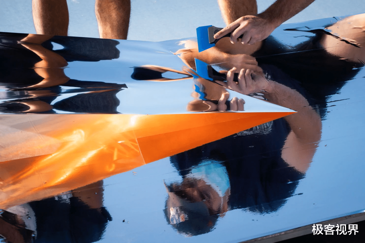 科学家|不用电的冷却系统来了！或许你的特斯拉全景天窗再也不怕晒咯