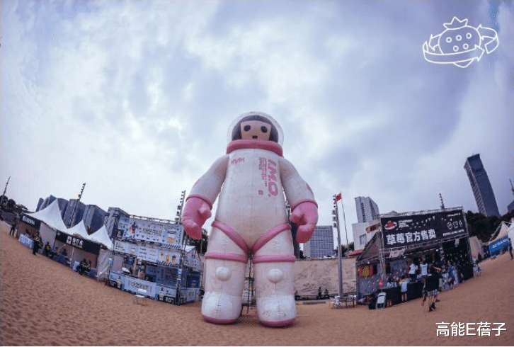 『草莓音乐节』顶流乐队在线斗舞，还有比这更欢乐的音乐节吗？