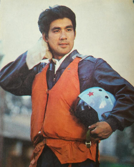 #八一电影制片厂#英俊的唐国强 硬朗的朱时茂 喜剧天才陈佩斯 80年代八一电影厂男神云集TOP10