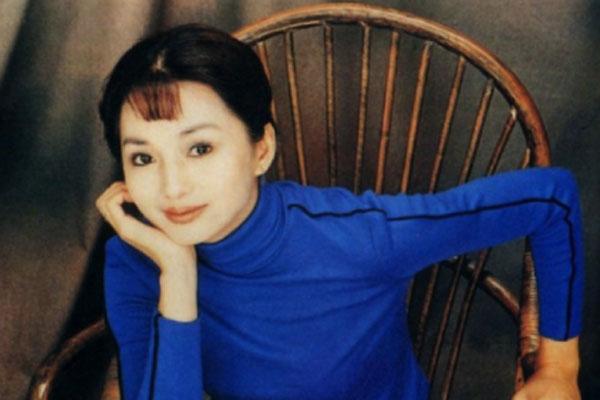 『刘丹』2000年，\香妃\被甩车外身亡，葬礼上哭到昏厥的\男友\萧剑怎样了