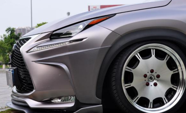 『雷克萨斯』宝马X3太贵看它不香？2020款国六仅30.4万起，雷克萨斯认真了