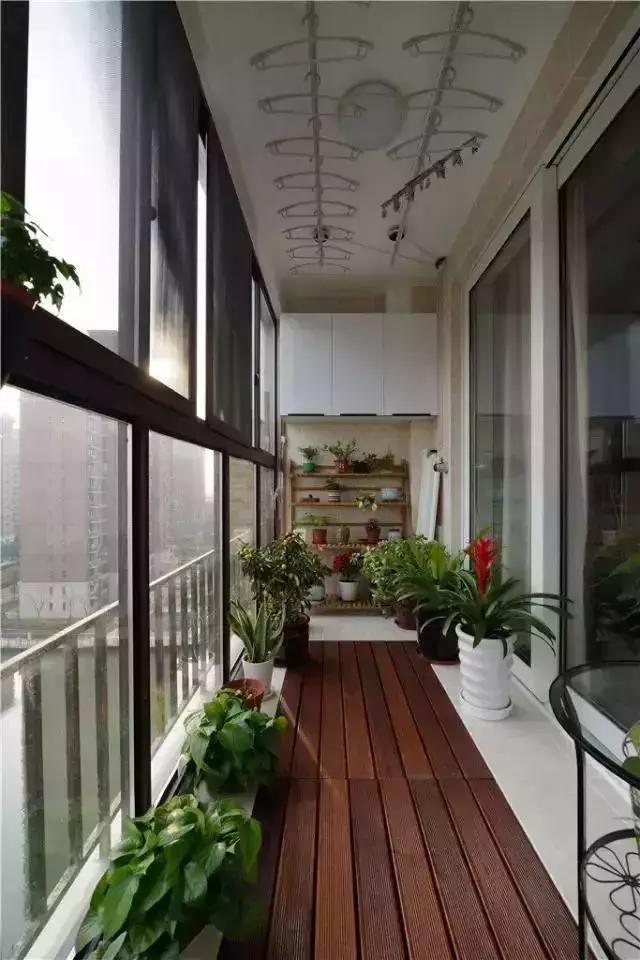|你家阳台还在晒衣服? 那真是OUT了, 阳台试试这样装, 美观实用有格调