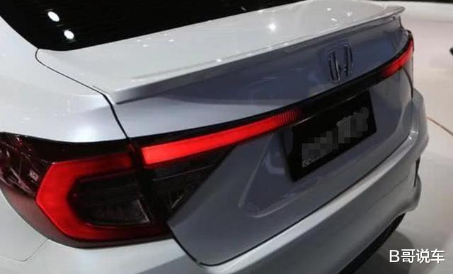 「思域」号称“大思域”终于亮相！仅9万长达4米8！网友：朗逸都买早了！