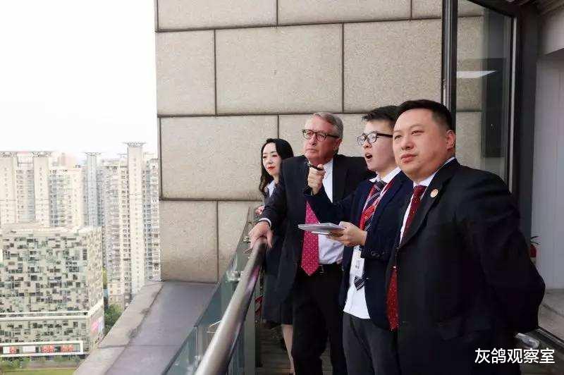 芯片|先造“假芯片”，又搞“假金融”，骗走10个亿，终被判无期