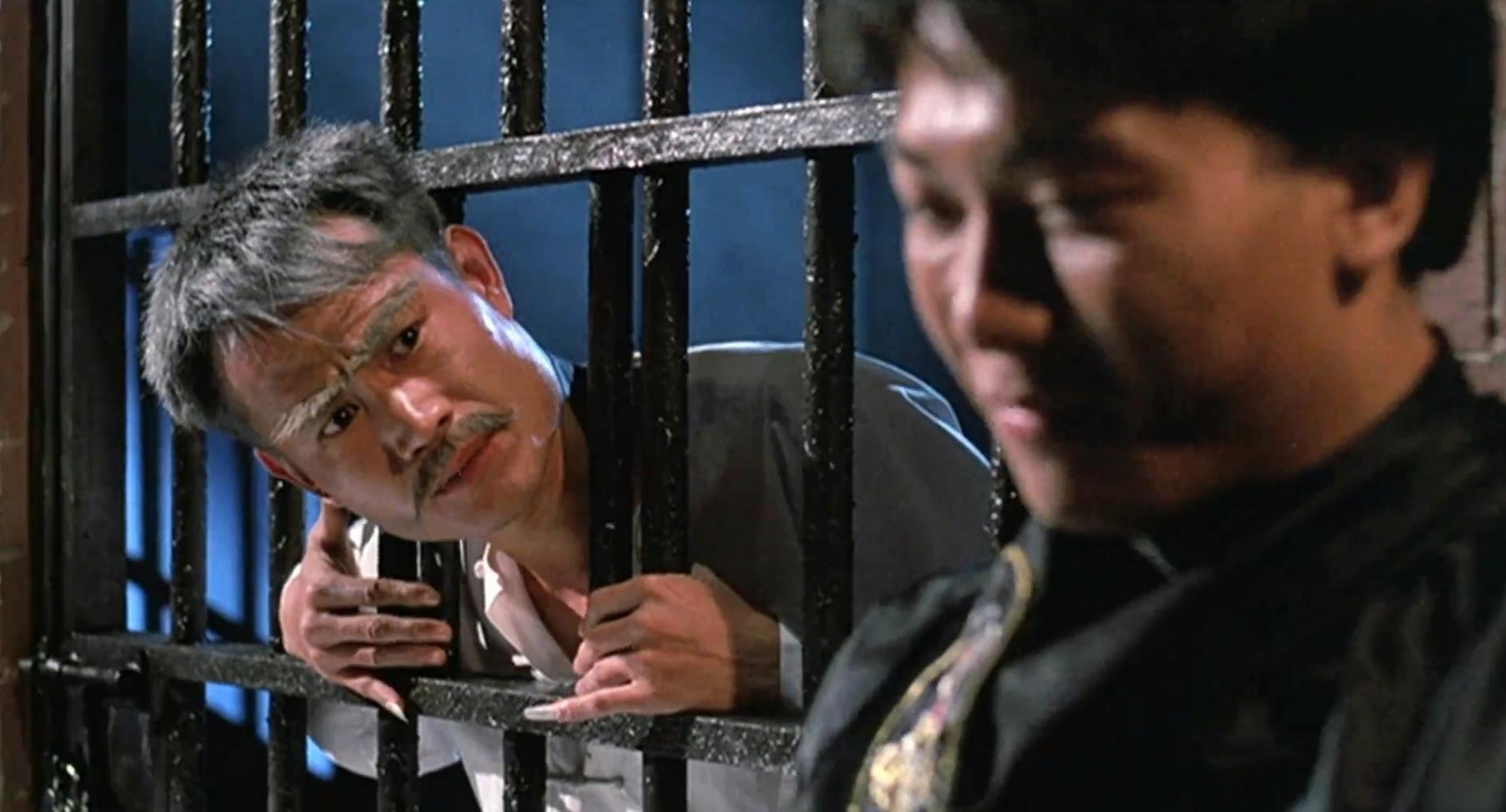 「驱魔道长」1993年，林正英拍摄《驱魔道长》，最大的问题是钱小豪演不了