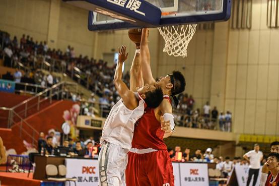 【余嘉豪】未来内线新星国家队首秀，7+7+3的数据，为何也能引来外界赞叹？