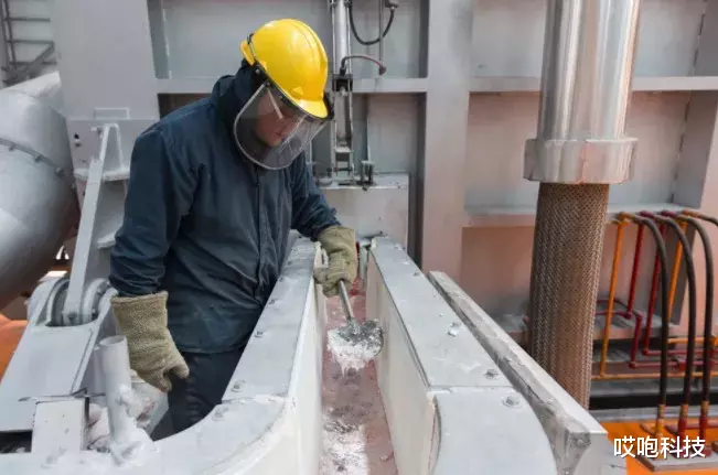 苹果|苹果：比装 X，在座的都是弟弟