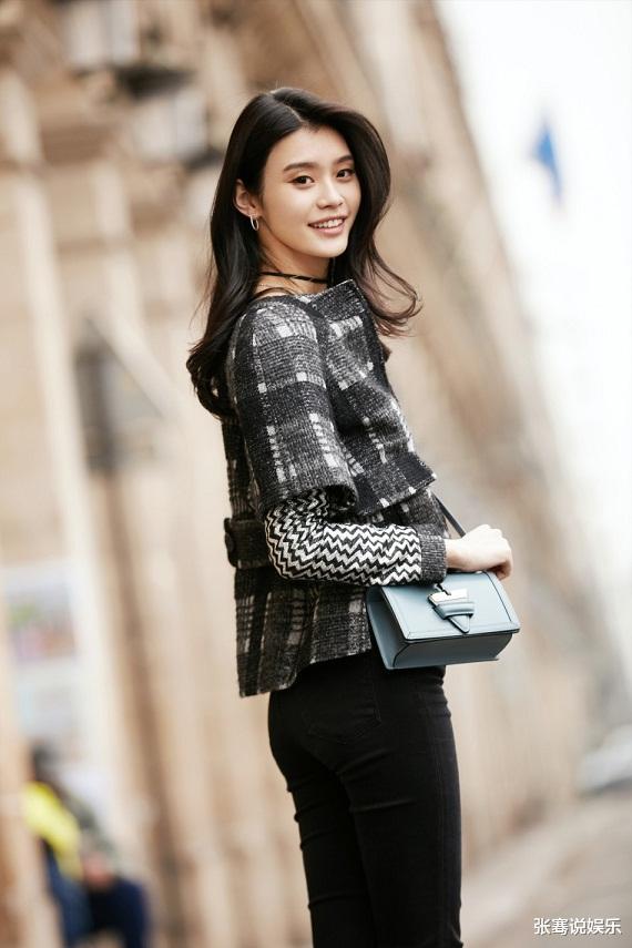 白冰:乘风破浪的白冰,曾在香江引火上身,为求自保选择了婚姻避祸