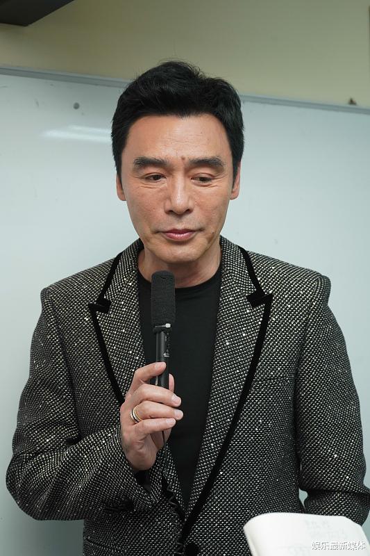 周星驰▲潇洒哥谈周星驰，拍戏时被他感动，他是一位天才