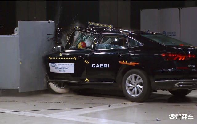 大众帕萨特|大众帕萨特：我太难了，德系豪车跌至12万，为啥大家都买雅阁