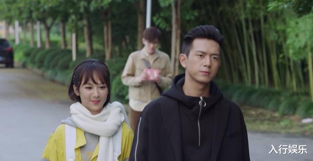 杨紫|杨紫李现合体拍结婚照，“佟言”夫妇大婚现场，客串新剧路透图
