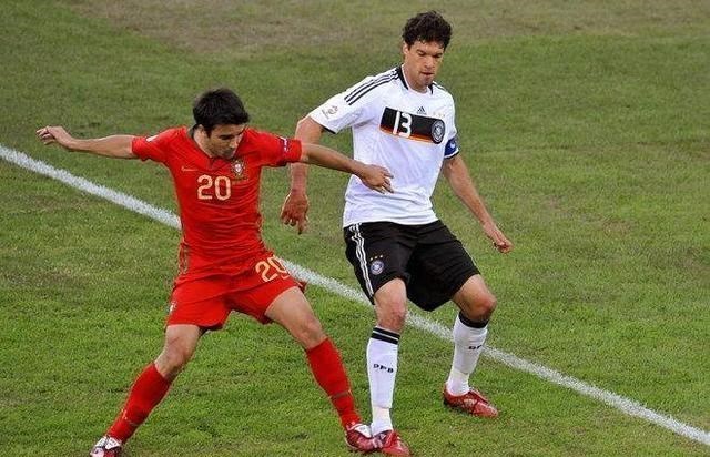 葡萄牙队|C罗葡萄牙有多重要？“前C罗时代”，葡萄牙足球只出现过4位巨星