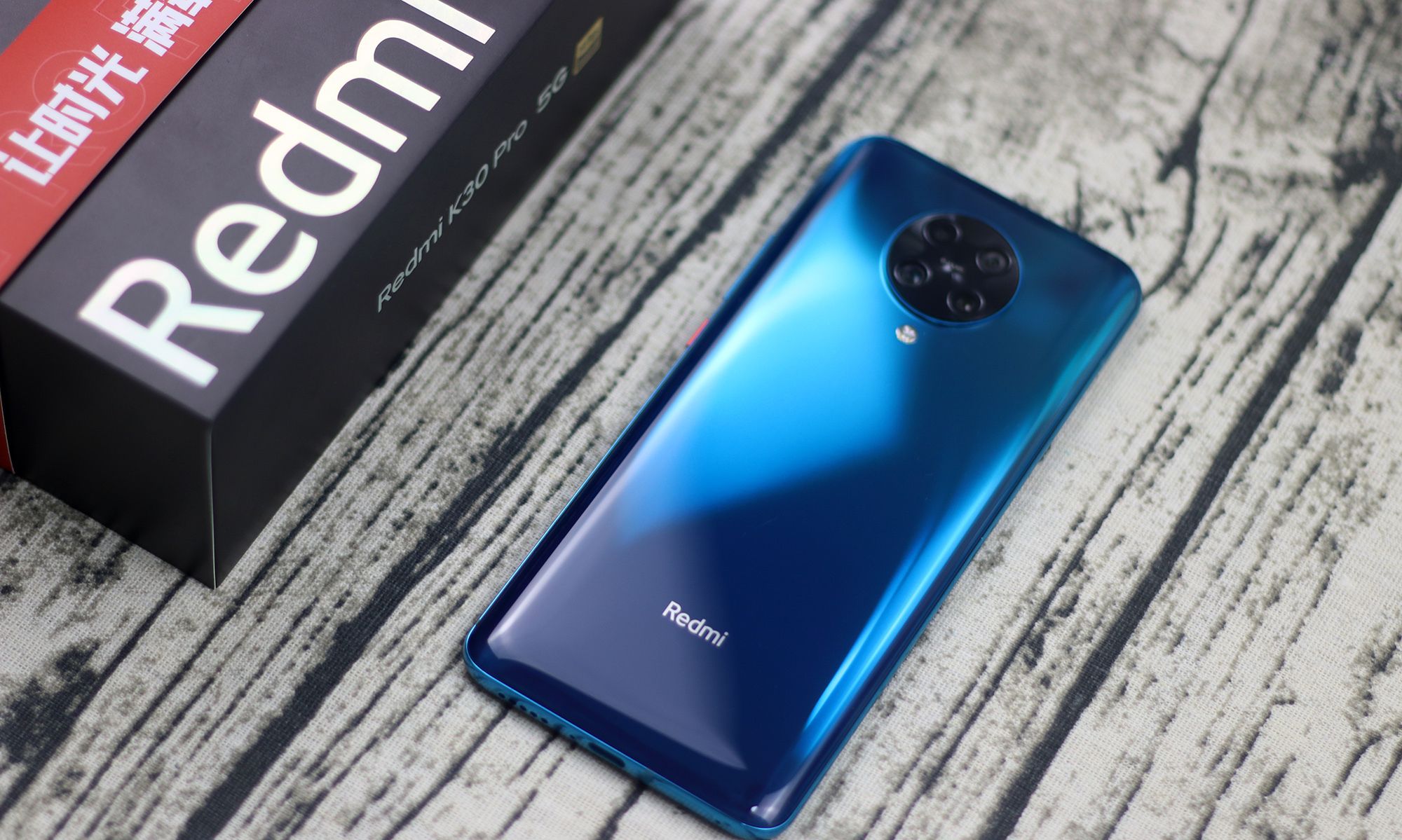 骁龙865■最便宜的骁龙865手机诞生,6400万四摄+4700mAh,售价太良心!