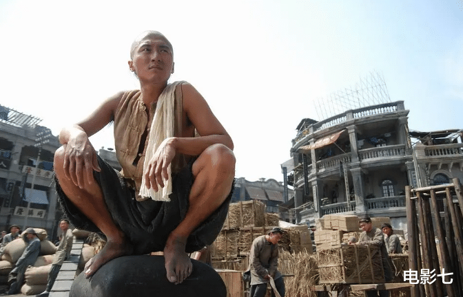 十月围城|几十位明星参演，横扫16项大奖，这部经典国产片，被央视反复重播