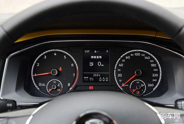 大众汽车|又一大众车价格“跳水”，9.99万降至7.99万，网友：终于降下来了