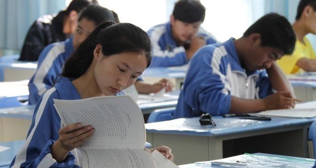 |2020年高考录取，高校的分数线普遍上涨，主要有三点原因！