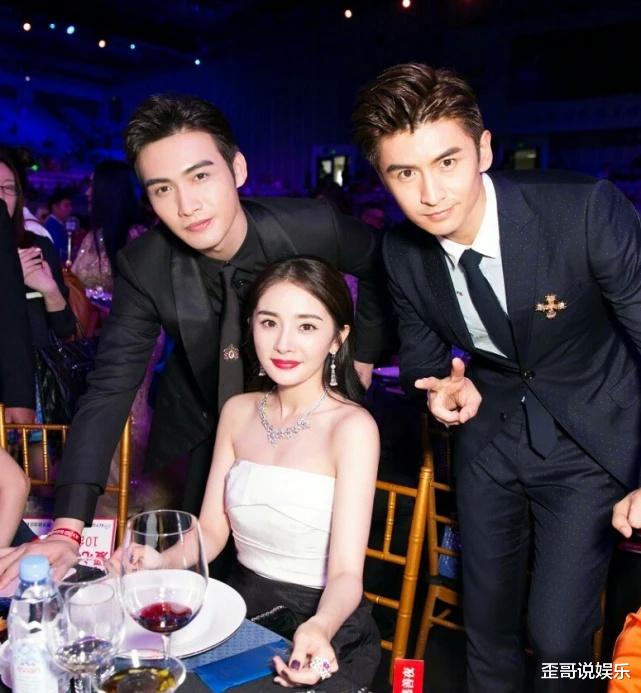 杨幂|杨幂ktv庆生排场大，看清包厢状况后，网友：说不羡慕是假的！