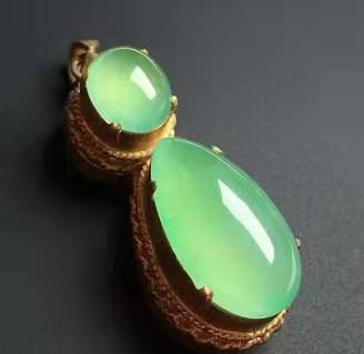 ▲翡翠水滴寓意坚持不懈